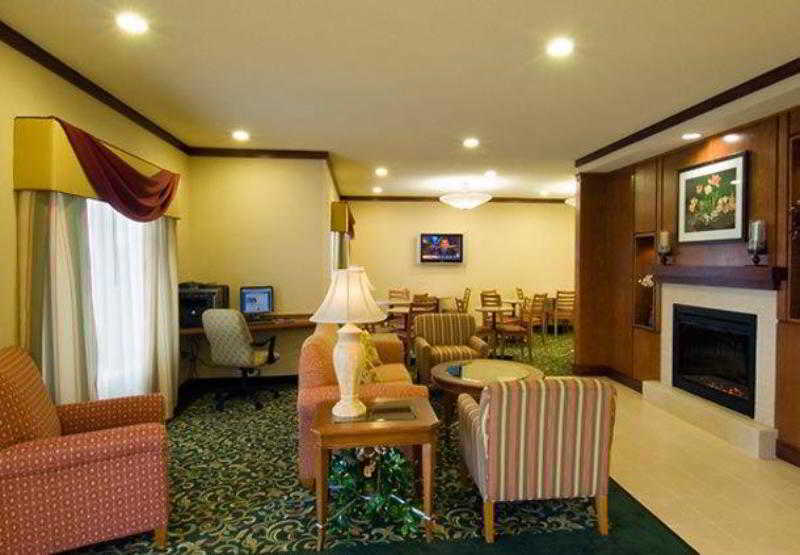Fairfield Inn & Suites Вальпараисо Экстерьер фото